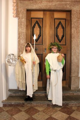 07_minerva_bacchus